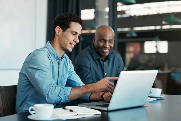 Curso de inglês técnico para mecânico de avião